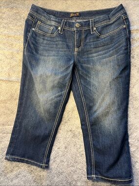 Seven7 Dark Blue Cropped Jeans low rise